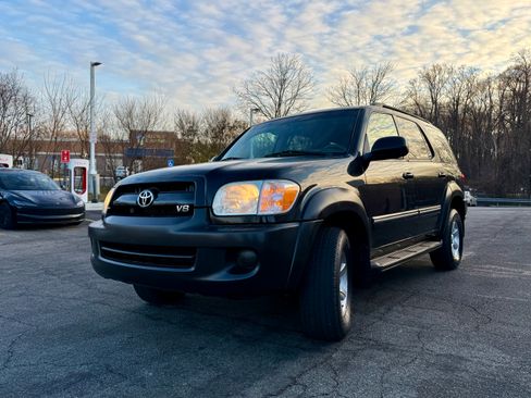 Used 2007 Toyota Sequoia SR5 image 6