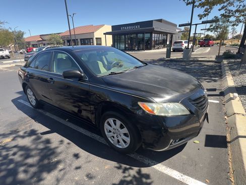 Used 2009 Toyota Camry LE image 2