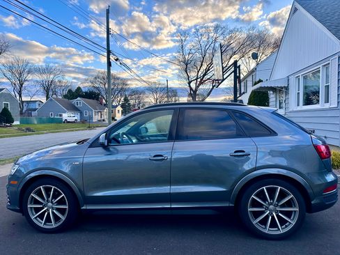 Used 2017 Audi Q3 2.0T Prestige w/ Prestige Package image 12
