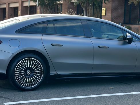 Used 2022 Mercedes-Benz EQS 450+ EQS 450+ Exclusive Sedan 4D image 2