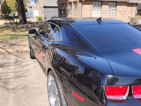 Used 2011 Chevrolet Camaro LT image 8