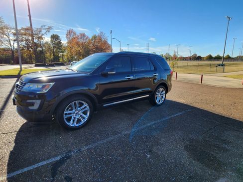 Used 2017 Ford Explorer Limited w/ Equipment Group 301A image 1