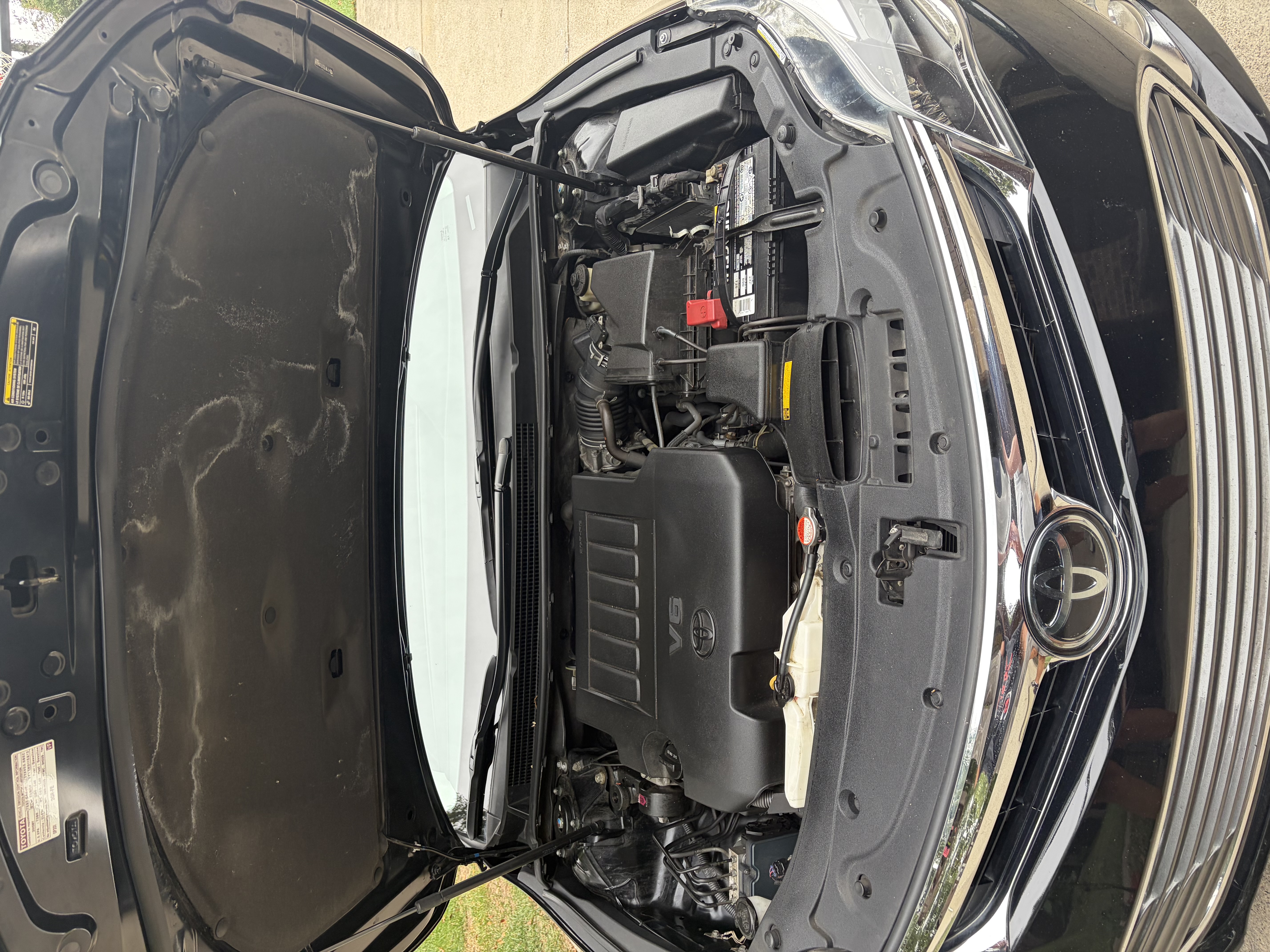 Used 2015 Toyota Avalon Limited w/ Technology Package FWD image 1