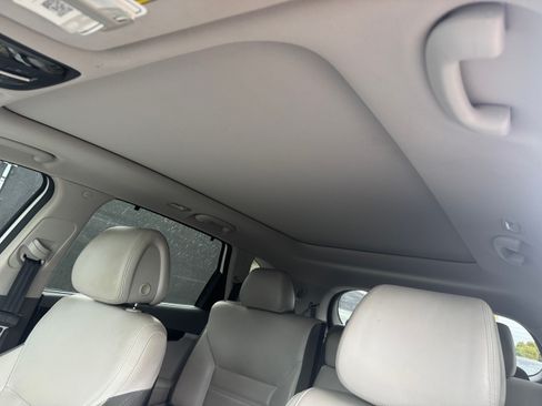 Used 2016 Kia Sorento SX image 10