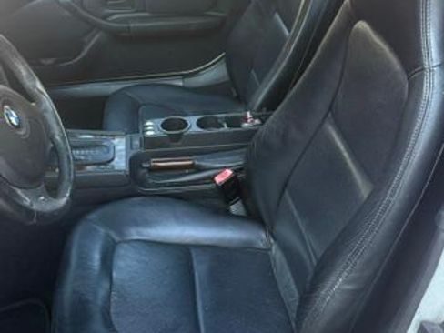 Used 2000 BMW Z3 2.5i RWD image 15