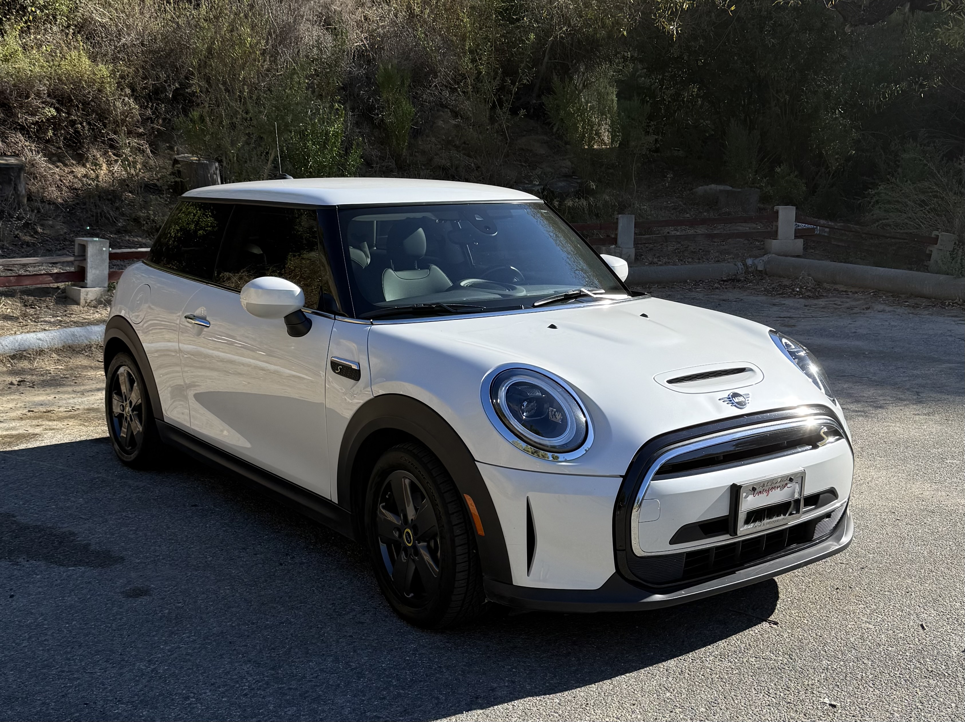 Used 2024 MINI Cooper SE FWD image 2