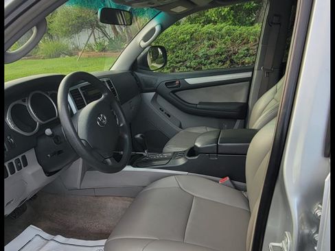 Used 2004 Toyota 4Runner Sport image 11