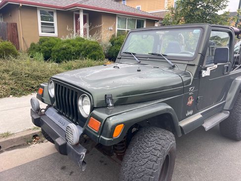 Used 1998 Jeep Wrangler Sahara AWD/4WD image 12