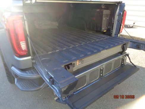 Used 2020 GMC Sierra 1500 Denali w/ Denali Ultimate Package image 19