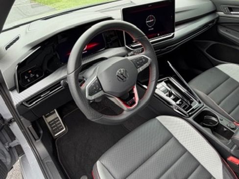 Used 2025 Volkswagen GTI Autobahn image 12