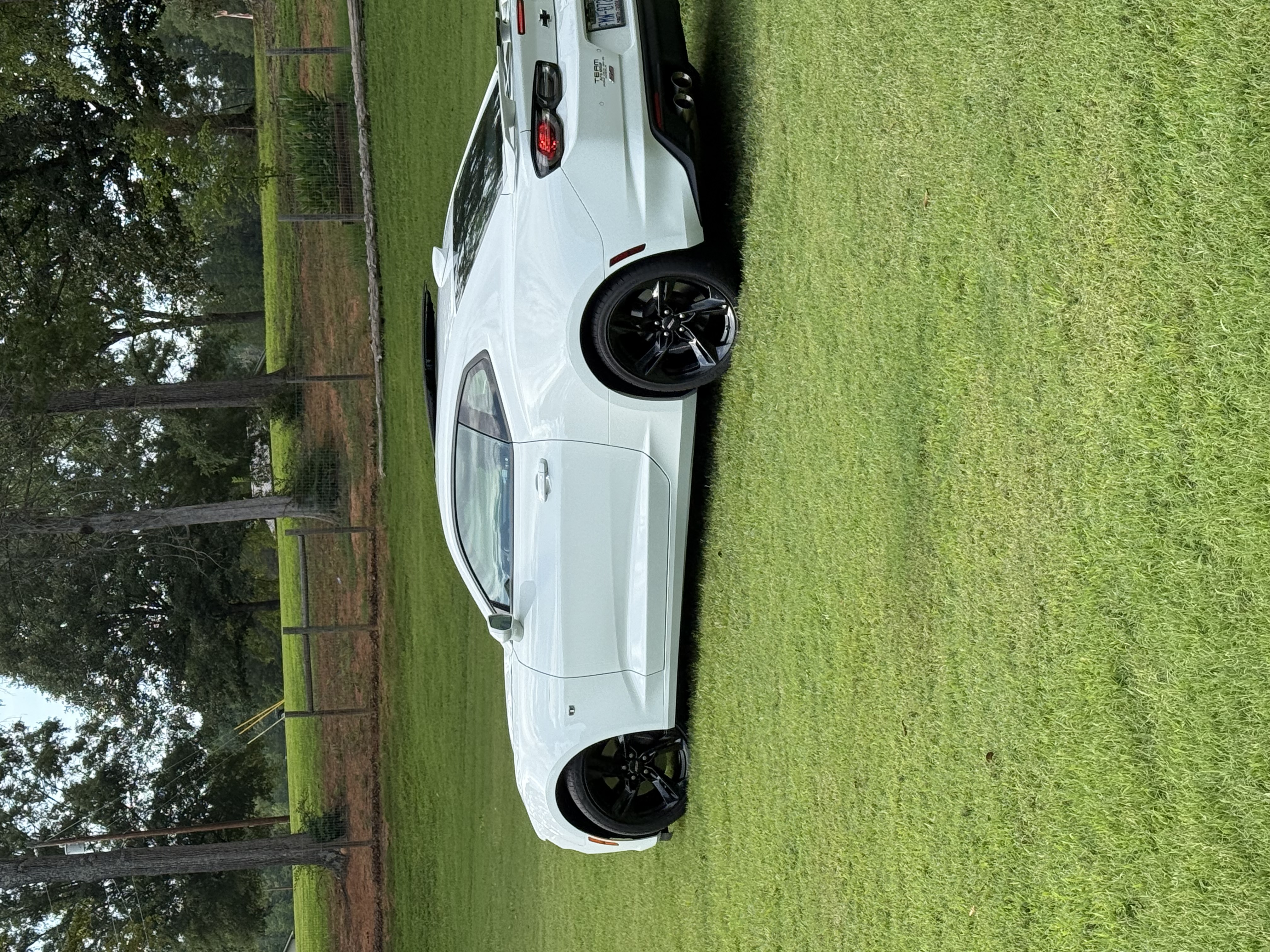 Used 2019 Chevrolet Camaro SS RWD image 8