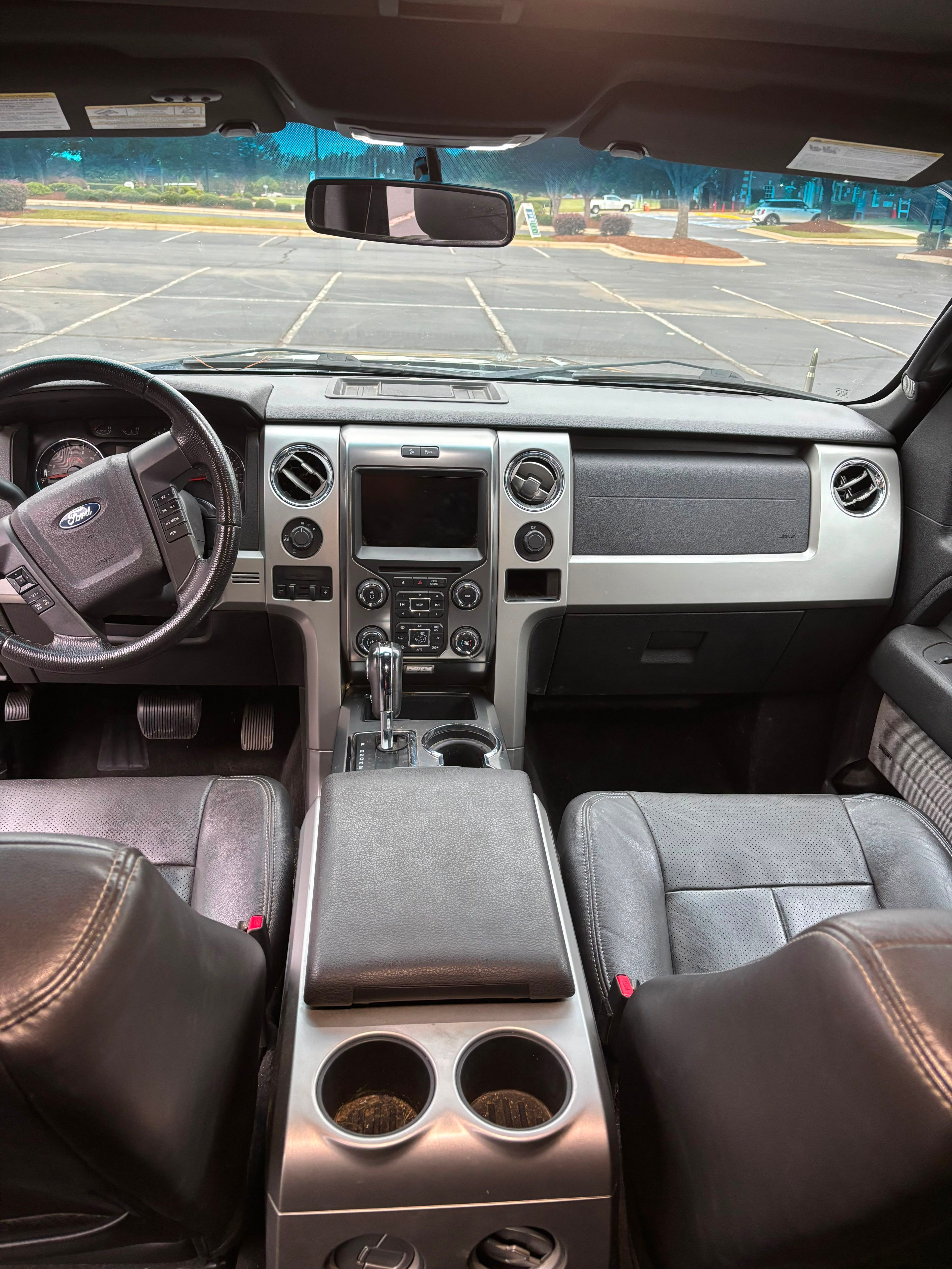 Used 2014 Ford F150 FX4 w/ Equipment Group 402A Luxury AWD/4WD image 2