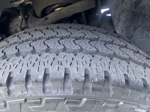 Used 2014 Ford Expedition XL image 16