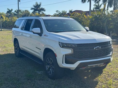 Used 2023 Chevrolet Suburban Z71 image 4