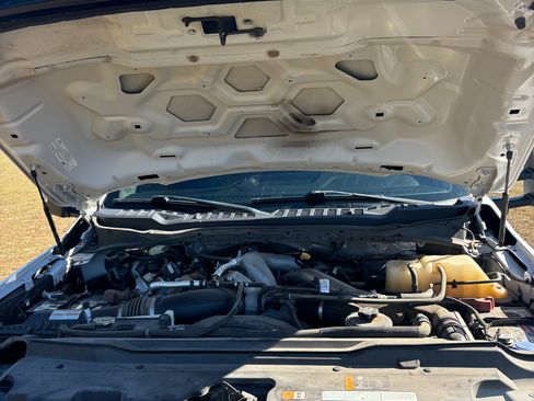 Used 2023 Ford F450 XLT w/ XLT Value Package image 12