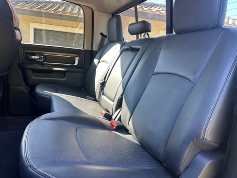 Used 2015 RAM 2500 Laramie w/ Convenience Group AWD/4WD image 12