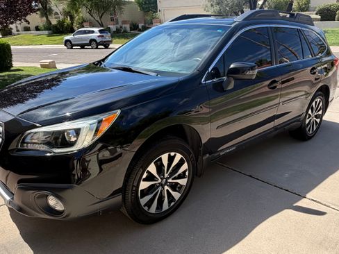 Used 2016 Subaru Outback 2.5i Limited AWD/4WD image 1