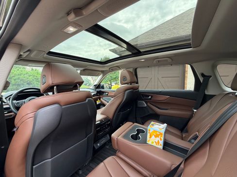 Used 2025 Acura MDX SH-AWD w/ Technology Package image 19