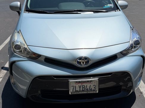 Used 2015 Toyota Prius V Three FWD image 5