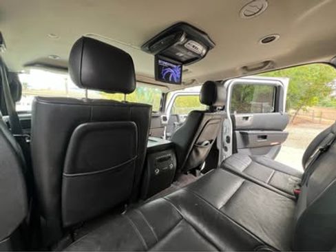 Used 2008 HUMMER H2 image 9