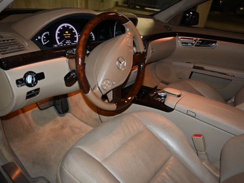 Used 2013 Mercedes-Benz S 550 image 17