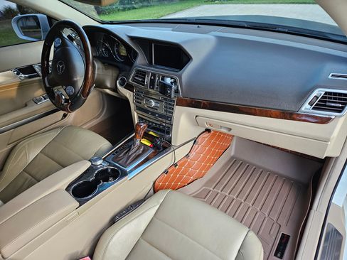 Used 2010 Mercedes-Benz E 350 Coupe image 5