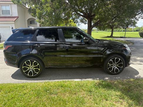 Used 2020 Land Rover Range Rover Sport HSE image 2