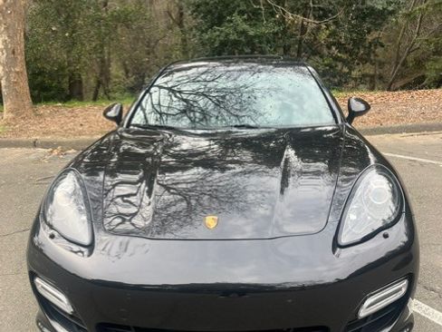 Used 2013 Porsche Panamera GTS image 1