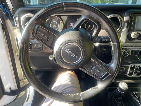 Used 2020 Jeep Wrangler Unlimited Sport S AWD/4WD image 9