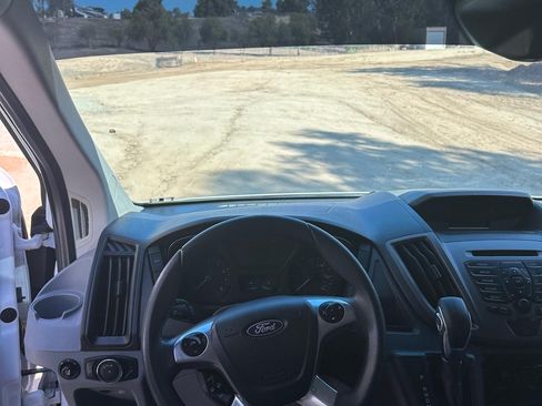 Used 2019 Ford Transit 250 130 Low Roof image 18