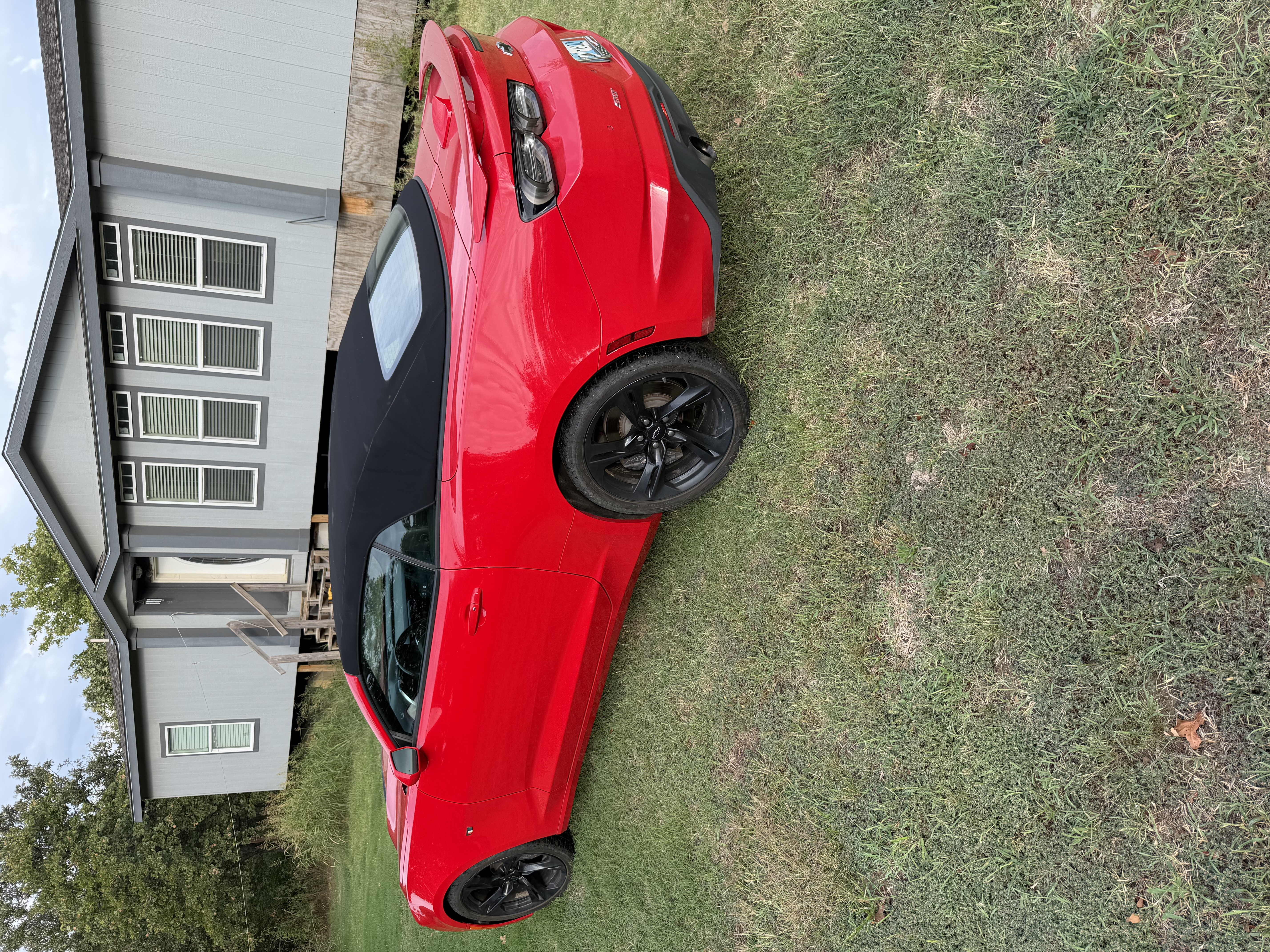 Used 2020 Chevrolet Camaro SS RWD image 5