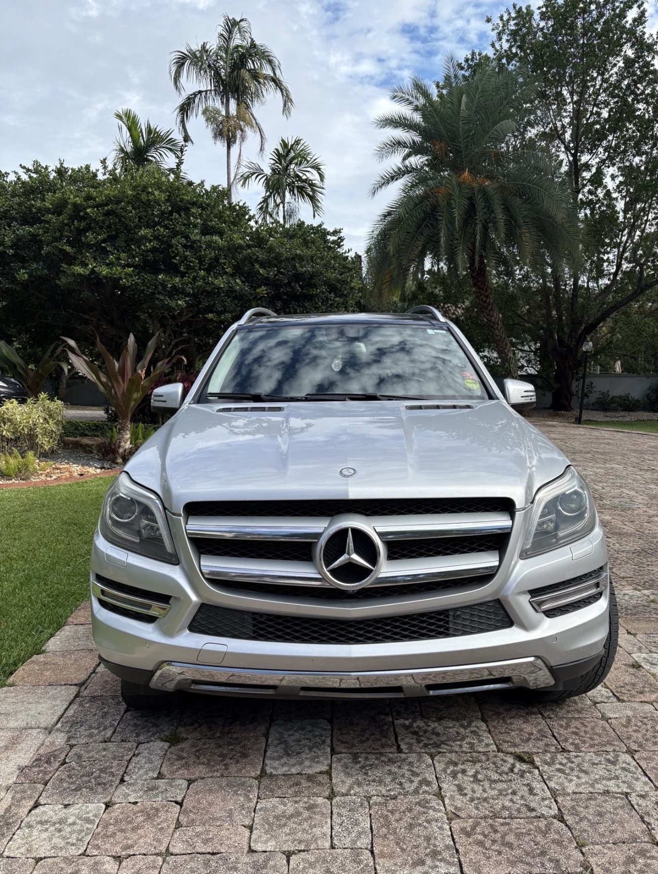 Used 2015 Mercedes-Benz GL 450 4MATIC image 4