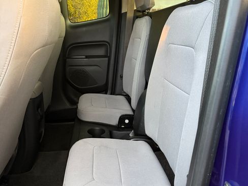 Used 2017 Chevrolet Colorado LT RWD image 9