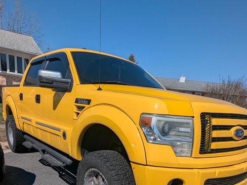 Used 2013 Ford F150 Lariat w/ Luxury Equipment Group image 12