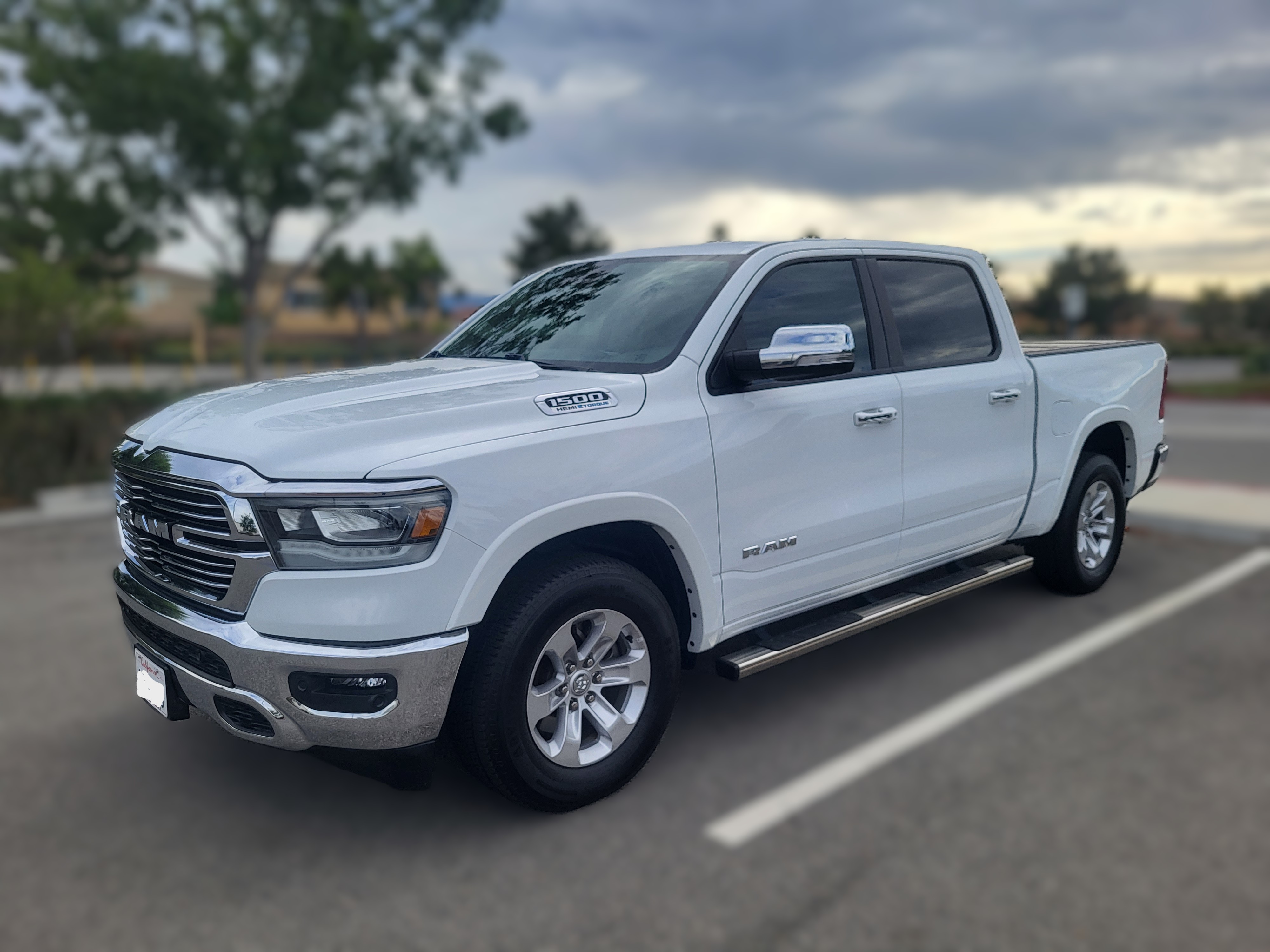 Used 2021 RAM 1500 Laramie RWD image 1