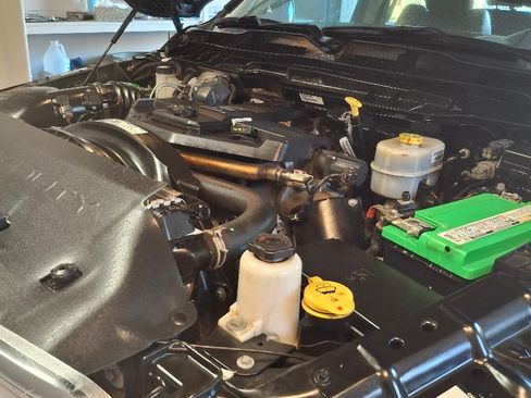 Used 2016 RAM 3500 Laramie image 25