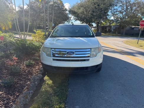 Used 2007 Ford Edge SE image 2