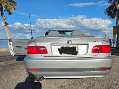 Used 2005 BMW 330Ci Convertible image 10