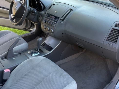 Used 2006 Nissan Altima 2.5 S w/ (P01) Special Edition Pkg image 11