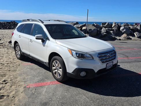 Used 2016 Subaru Outback 2.5i Premium image 1