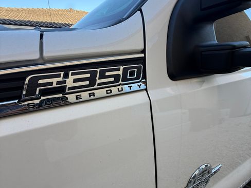 Used 2016 Ford F350 Platinum w/ FX4 Off-Road Package AWD/4WD image 11