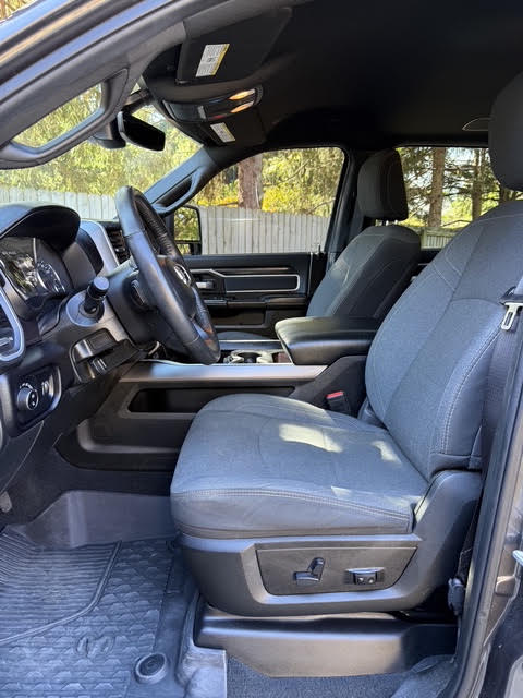 Used 2024 RAM 2500 Big Horn w/ Night Edition AWD/4WD image 13