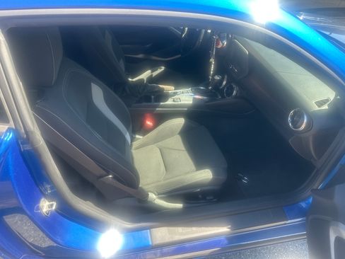 Used 2016 Chevrolet Camaro LT image 8
