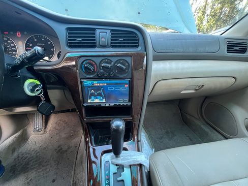 Used 2003 Subaru Outback Limited image 10