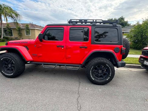 Used 2018 Jeep Wrangler Unlimited Rubicon AWD/4WD image 15