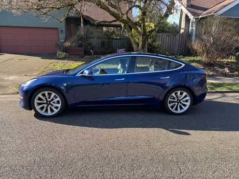 Used 2018 Tesla Model 3 Long Range image 6