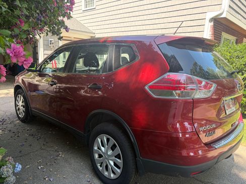 Used 2016 Nissan Rogue S AWD/4WD image 8