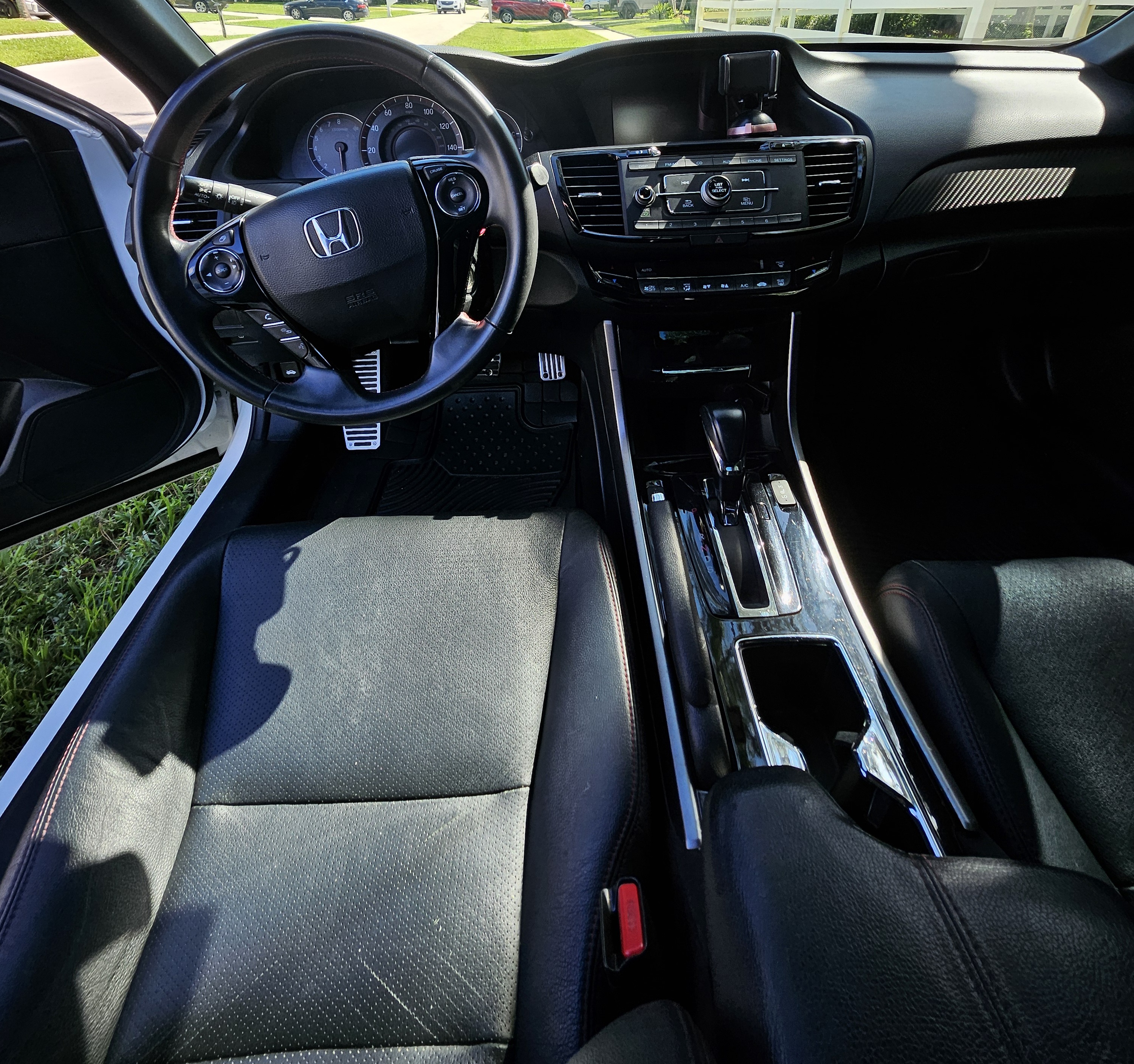 Used 2017 Honda Accord Sport Special Edition image 16