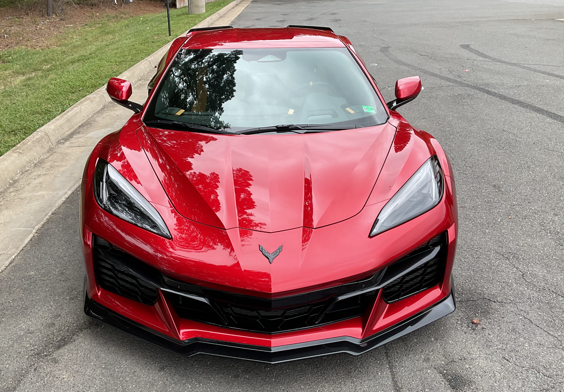 Used 2025 Chevrolet Corvette Z06 w/ Stealth Interior Trim Package RWD image 8