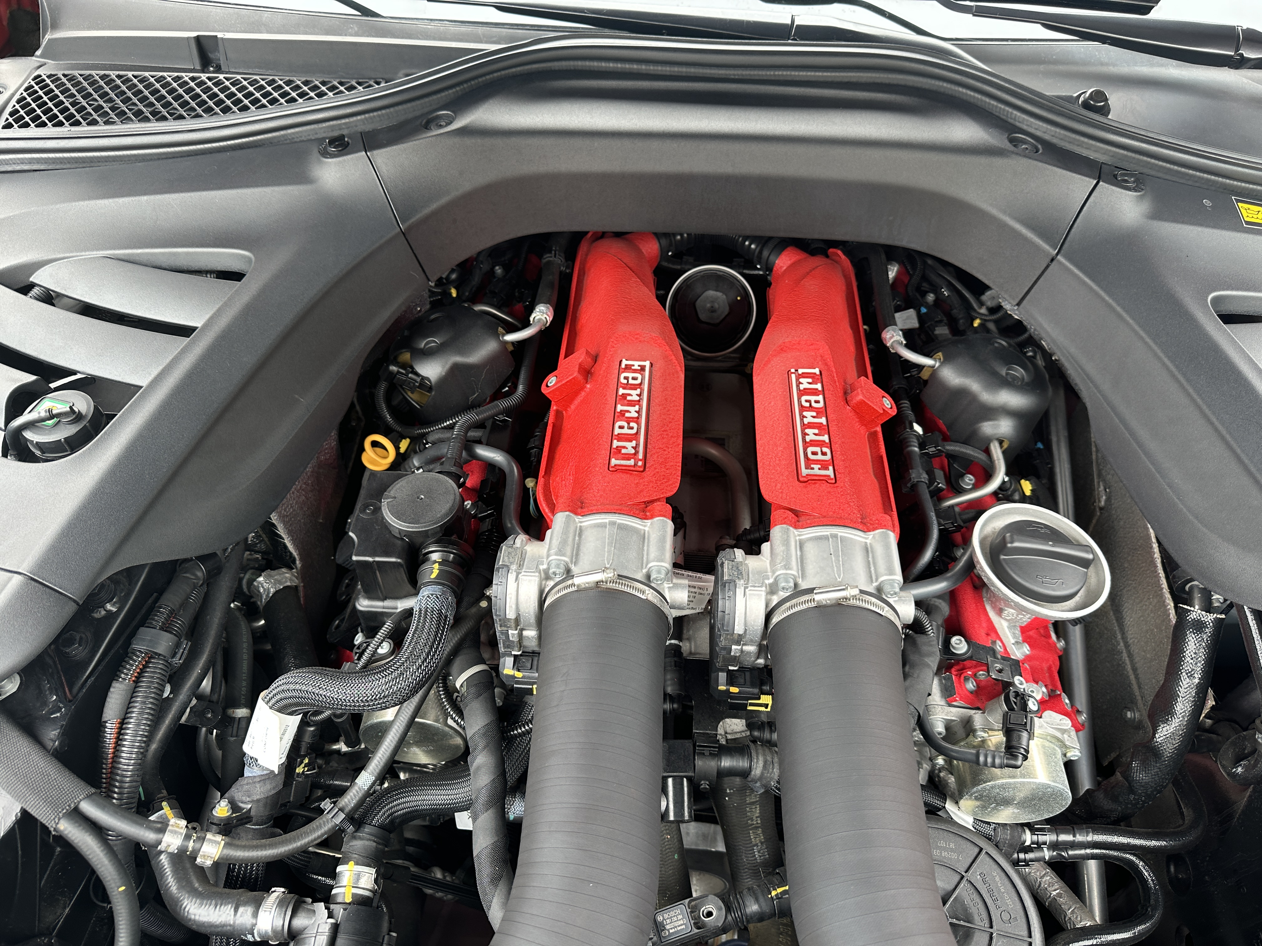 Used 2019 Ferrari GTC4Lusso T RWD image 24